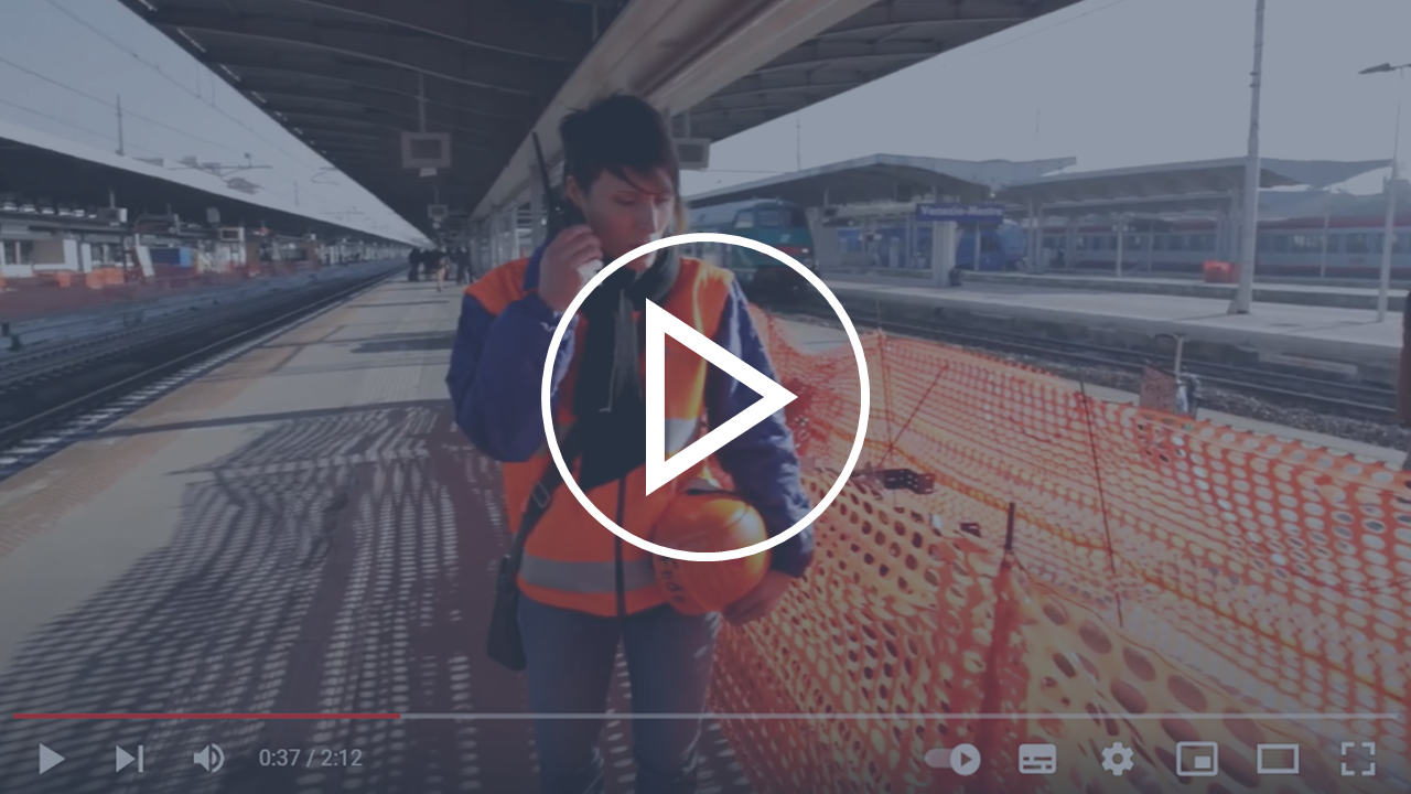 CER WiR Video play image