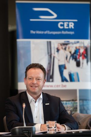 Woman_in_Rail_WEB-7