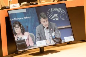 Debate_WEB-105