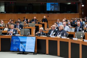 Debate_WEB-131