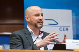 Debate_WEB-142