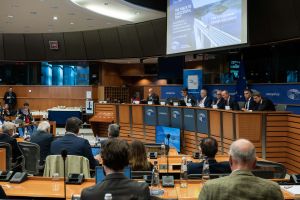 Debate_WEB-205