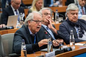 Debate_WEB-208