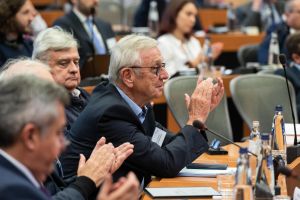 Debate_WEB-232