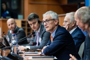 Debate_WEB-236
