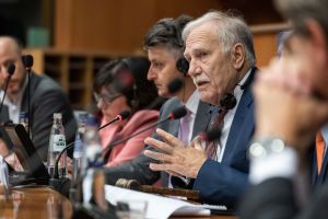 Debate_WEB-86