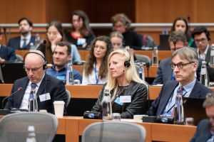 Debate_WEB-98