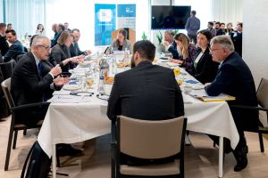 RailForumEuropeBreakfastHD-72