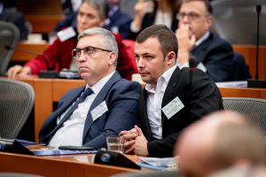 CERDebat8.11HD-157
