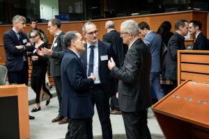 CERDebat8.11HD-16