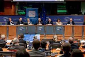 CERDebat8.11HD-96