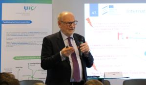 P1000708